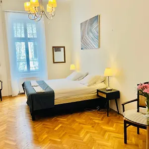 hotellátogatás
